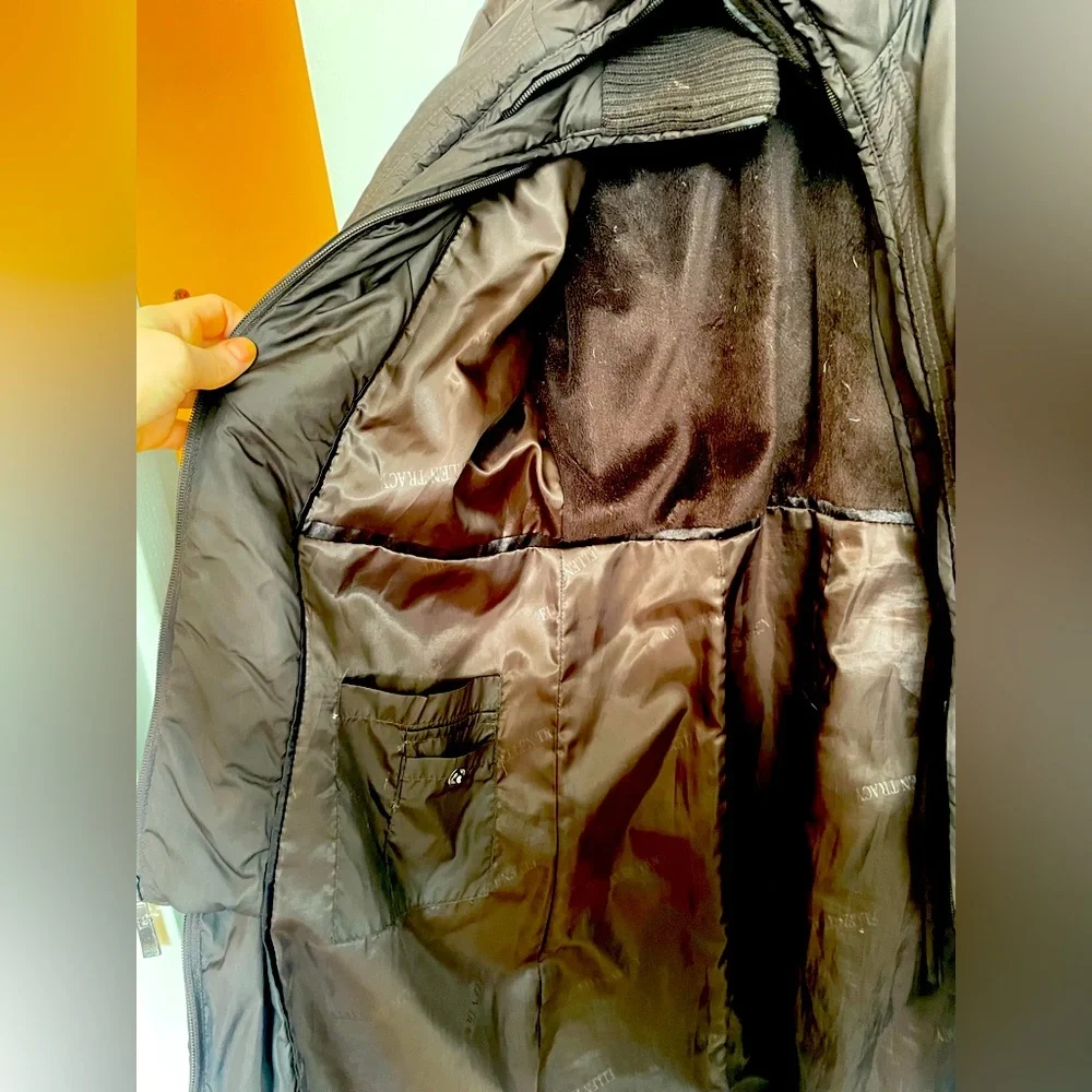 Ellen Tracy down puffer coat - Size M 
Satin and fleece lined 
Knee length - Picture 6 of 9